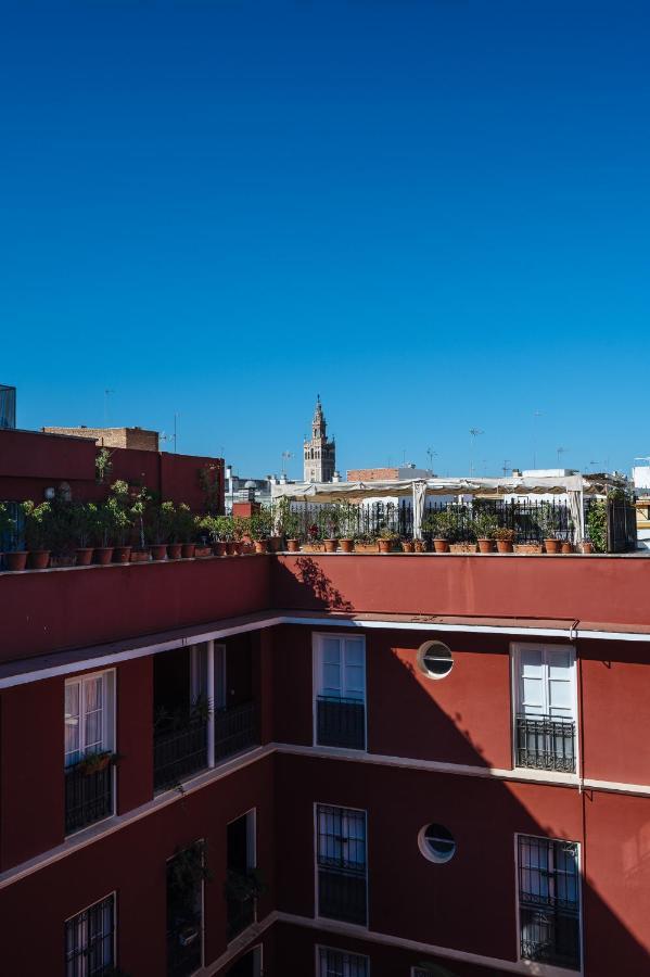 Lirio Suite Apartment - Private Parking Included إشبيلية المظهر الخارجي الصورة