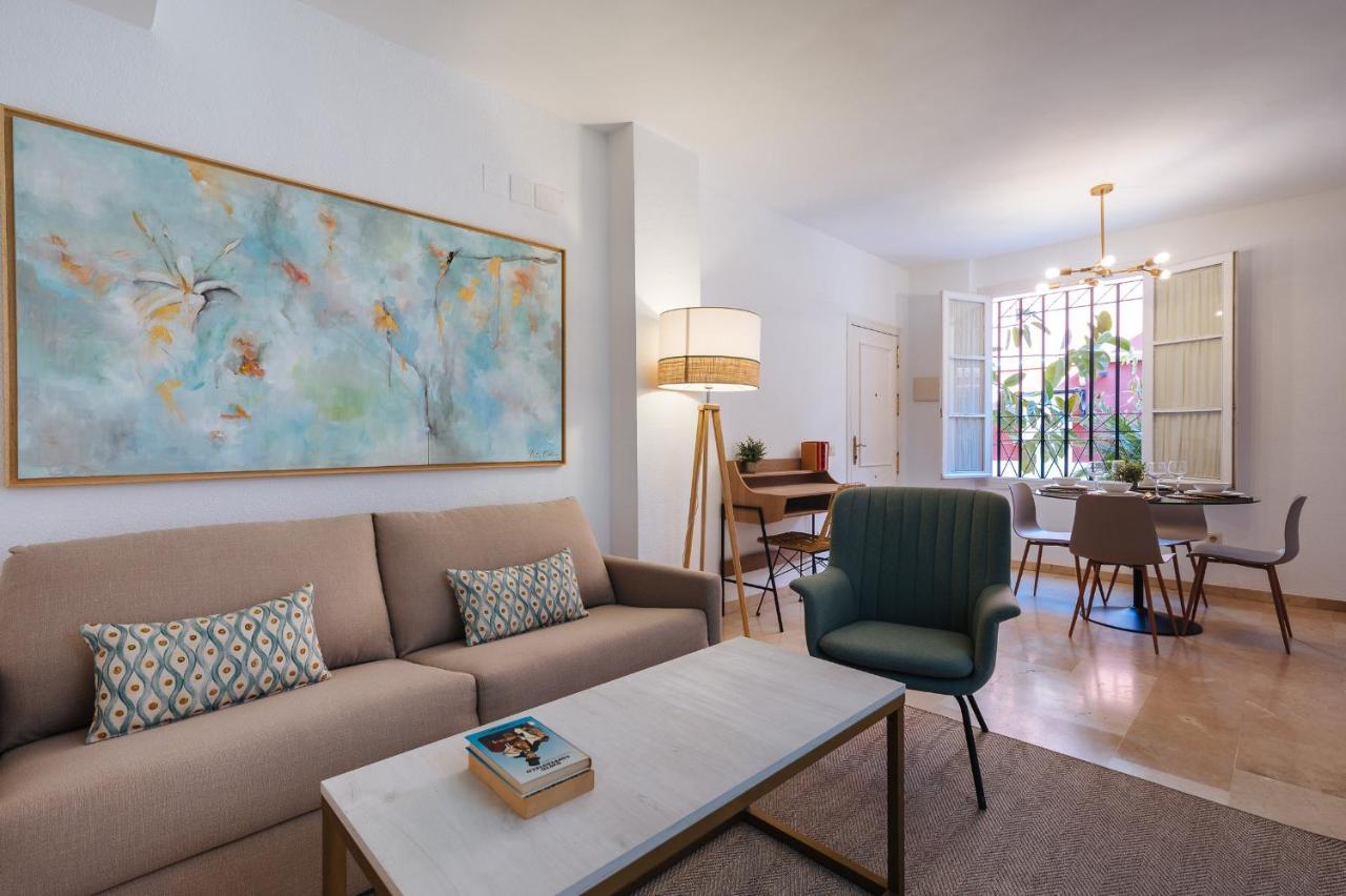 Lirio Suite Apartment - Private Parking Included إشبيلية المظهر الخارجي الصورة